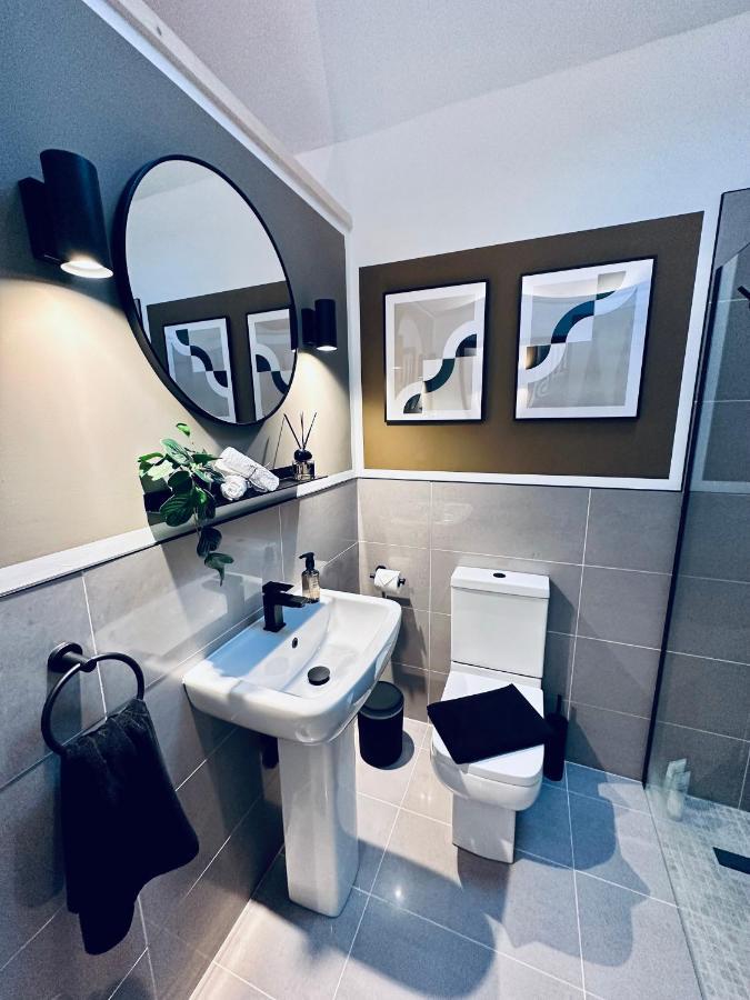 Luxury Self-Contained Suite. Cardiff Esterno foto